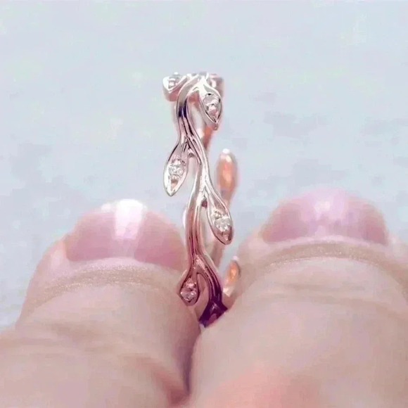 New Beautiful 14k Rose Gold Over Silver Diamond Ivy Ring - Picture 3 of 4